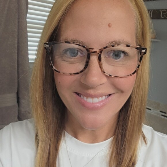 allyson_sells